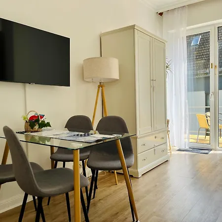 Mit Meerblick & Balkon Apartment Lubeck