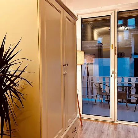 Apartamento Mit Meerblick & Balkon Lübeck